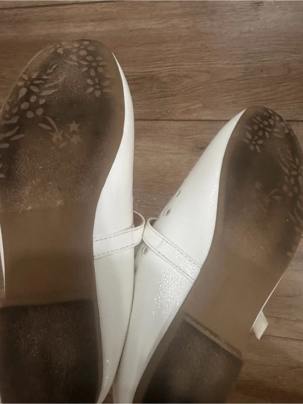 Dolce Vita White Scalloped Mary Jane Dress Shoes - Girls